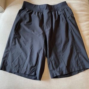 Lululemon Men’s Shorts Black Size M